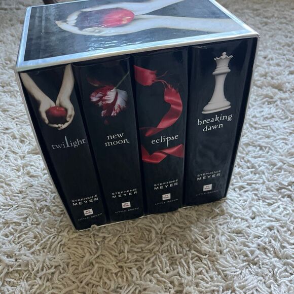 Twilight Saga 4 Books Box Set First Edition 2008 Hardcover by Stephenie Meyer - Picture 1 of 11